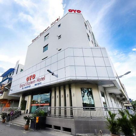 Oyo 371 Grand Eastern Hotel Kota Kinabalu Buitenkant foto