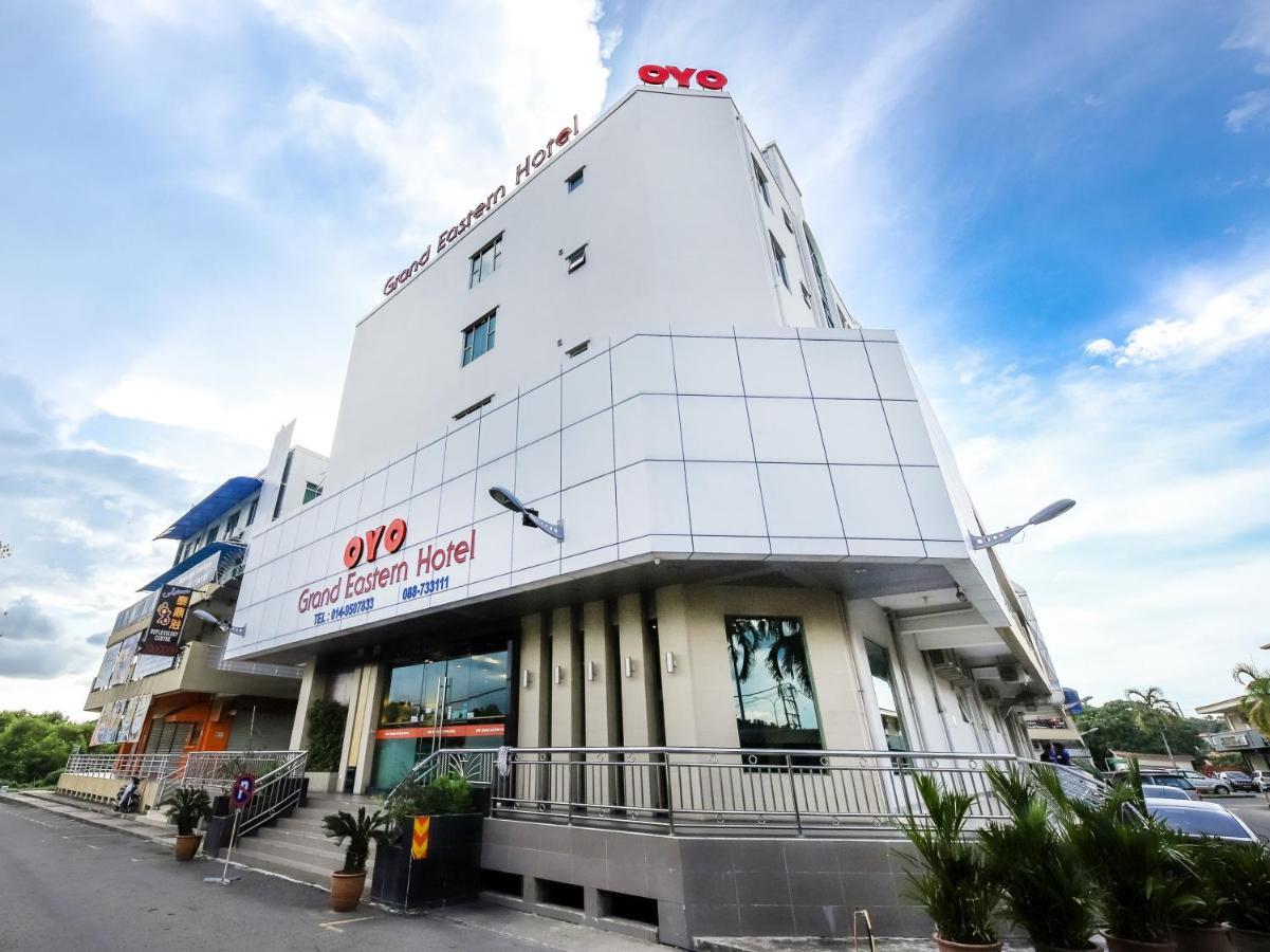 Oyo 371 Grand Eastern Hotel Kota Kinabalu Buitenkant foto